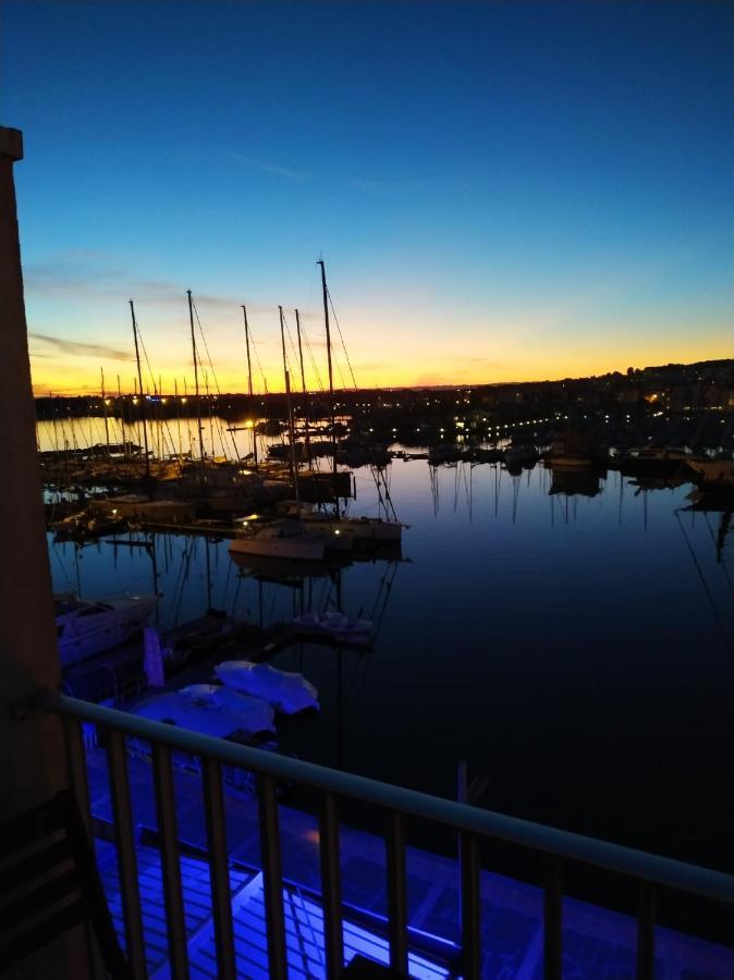 Studio Cap D Agde Vue Port 外观 照片